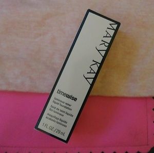 Mary Kay timewise Luminous Beige 6